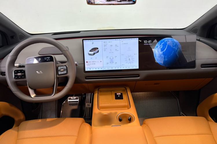 Used Li Auto i8 2025 Model Standard Version Interior 1