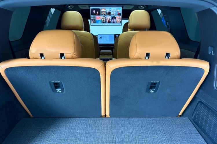 Used Li Auto i8 2025 Model Standard Version Interior 2