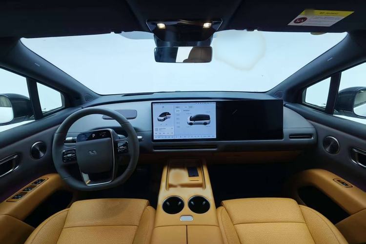 Used Li Auto i8 2025 Model Standard Version Interior 2