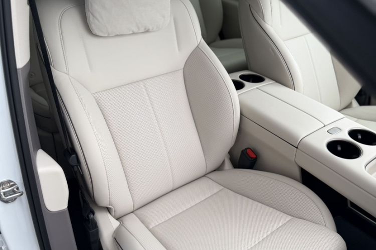 Used Li Auto i8 2025 Model Standard Version Interior 6