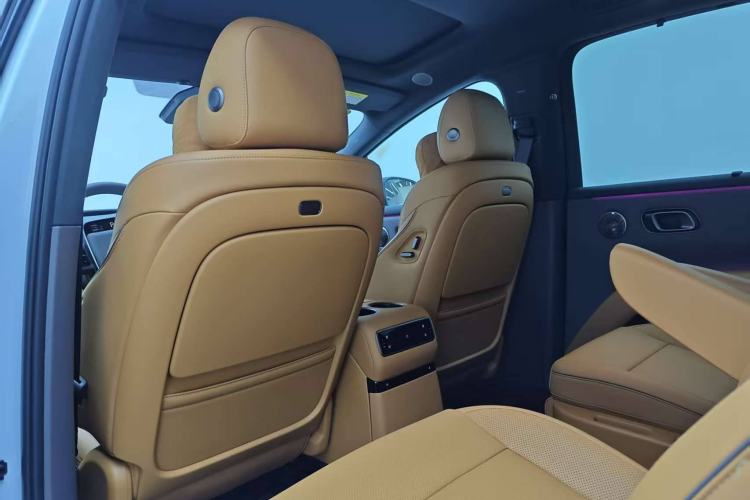 Used Li Auto i8 2025 Model Standard Version Interior 6
