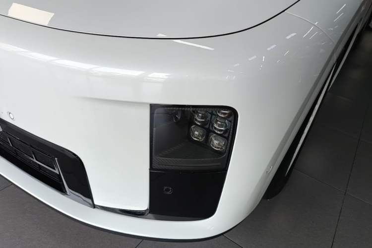 Used Li Auto i8 2025 Model Standard Version Left Front Headlight