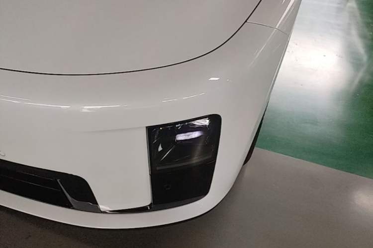 Used Li Auto i8 2025 Model Standard Version Left Front Headlight