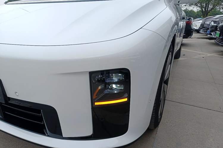 Used Li Auto i8 2025 Model Standard Version Left Front Headlight