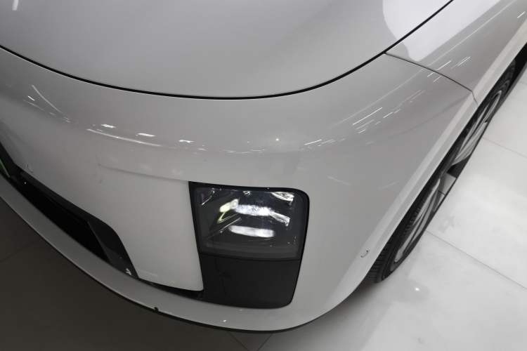 Used Li Auto i8 2025 Model Standard Version Left Front Headlight