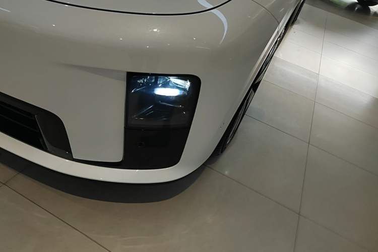 Used Li Auto i8 2025 Model Standard Version Left Front Headlight