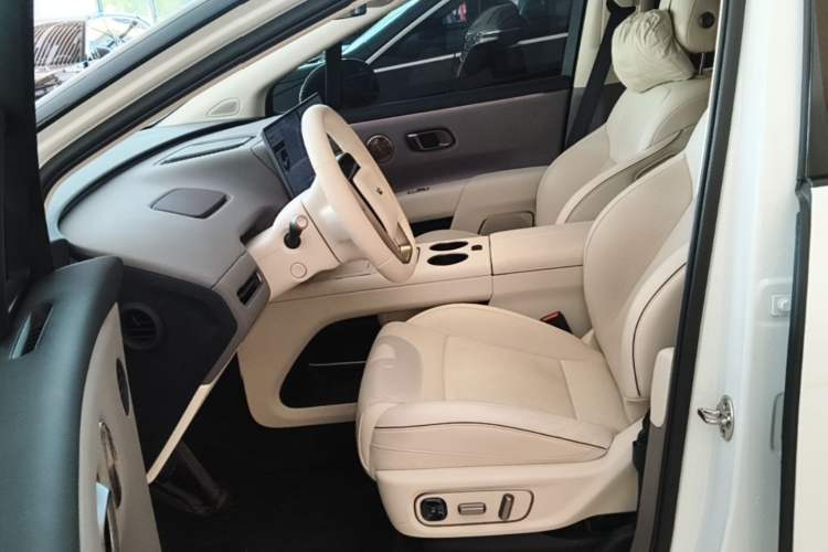 Used Li Auto i8 2025 Model Standard Version Left Front Seat