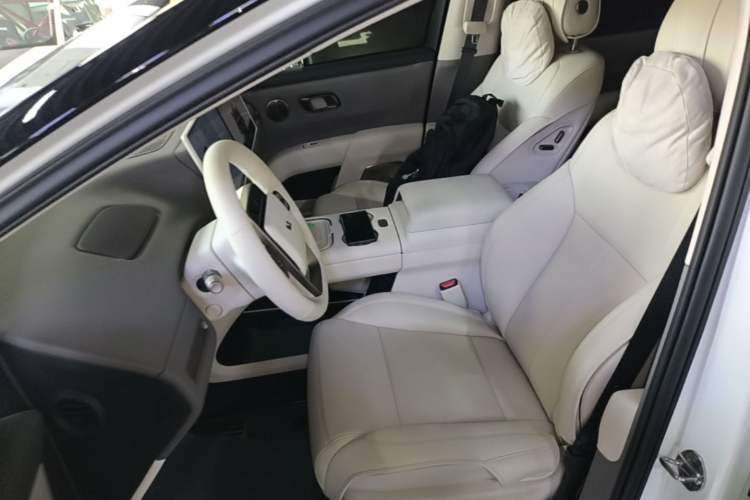 Used Li Auto i8 2025 Model Standard Version Left Front Seat