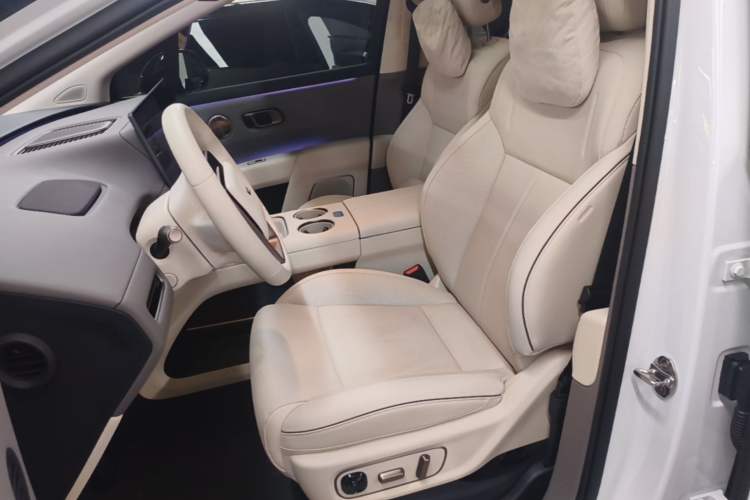 Used Li Auto i8 2025 Model Standard Version Left Front Seat