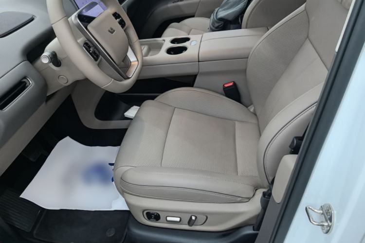 Used Li Auto i8 2025 Model Standard Version Left Front Seat