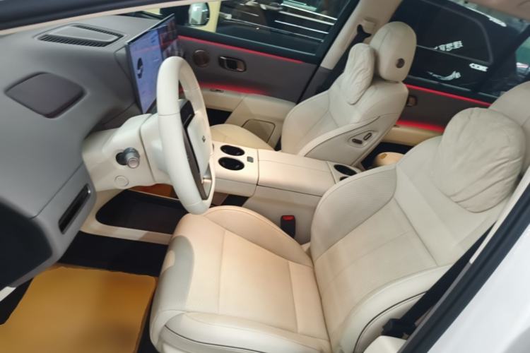 Used Li Auto i8 2025 Model Standard Version Left Front Seat