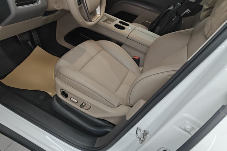 Used Li Auto i8 2025 Model Standard Version Left Front Seat