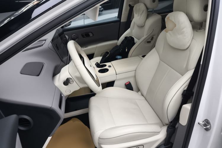 Used Li Auto i8 2025 Model Standard Version Left Front Seat