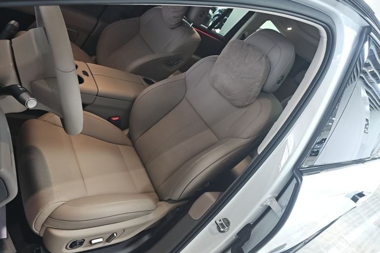 Used Li Auto i8 2025 Model Standard Version Left Front Seat