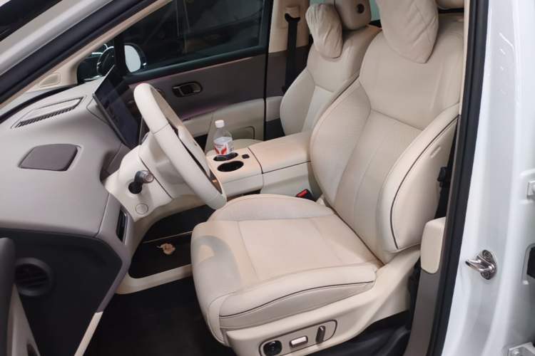 Used Li Auto i8 2025 Model Standard Version Left Front Seat