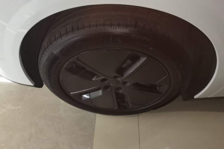 Used Li Auto i8 2025 Model Standard Version Left Front Wheel Hub