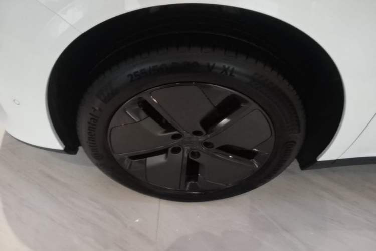 Used Li Auto i8 2025 Model Standard Version Left Front Wheel Hub