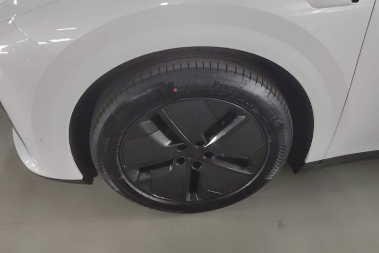Used Li Auto i8 2025 Model Standard Version Left Front Wheel Hub