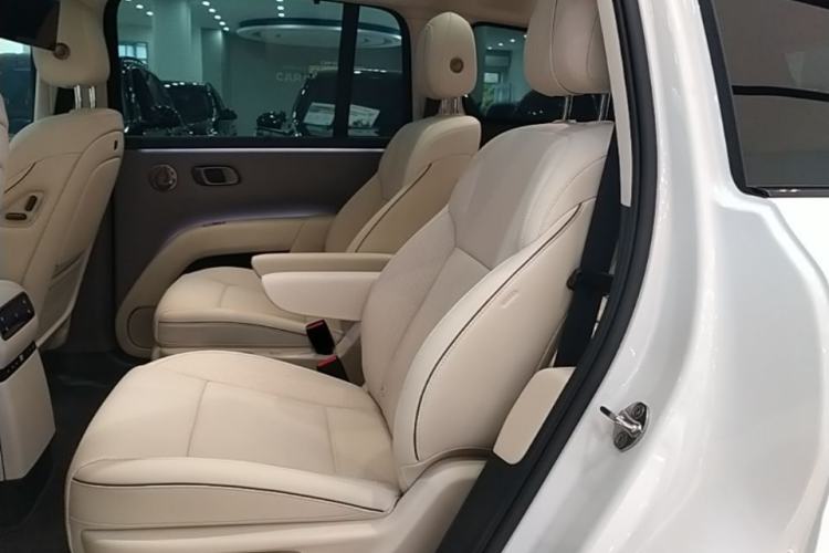 Used Li Auto i8 2025 Model Standard Version Left Rear Seat