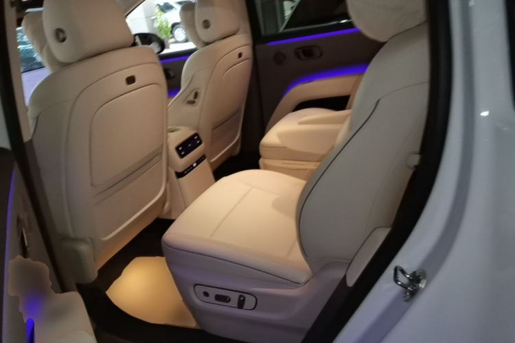 Used Li Auto i8 2025 Model Standard Version Left Rear Seat