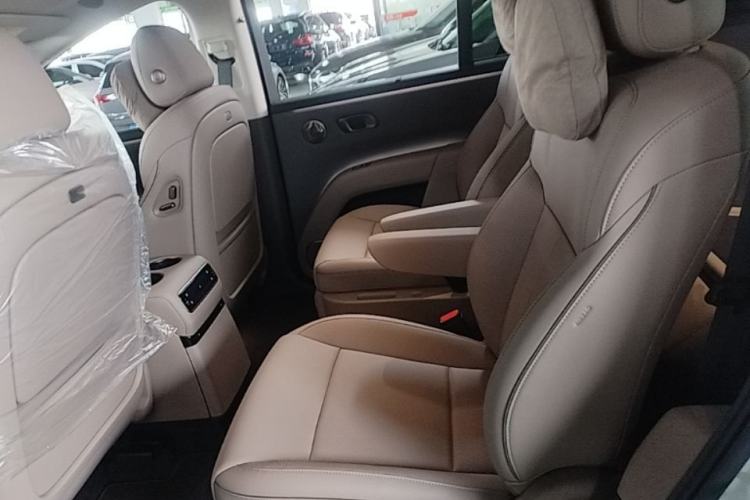 Used Li Auto i8 2025 Model Standard Version Left Rear Seat