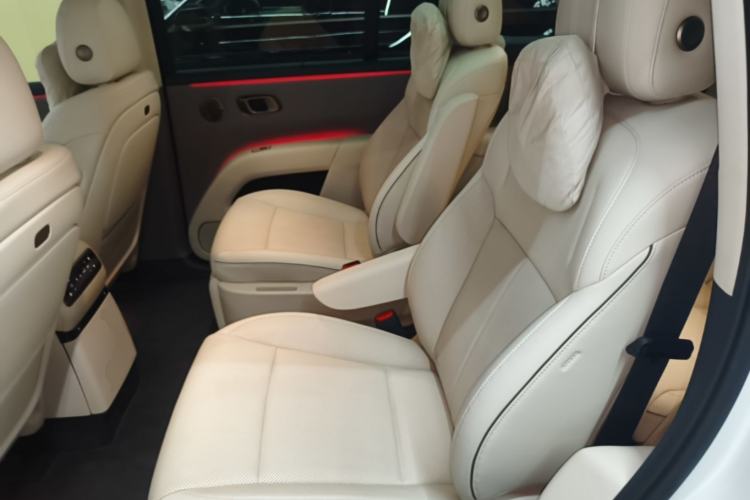Used Li Auto i8 2025 Model Standard Version Left Rear Seat