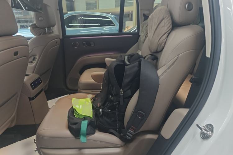Used Li Auto i8 2025 Model Standard Version Left Rear Seat