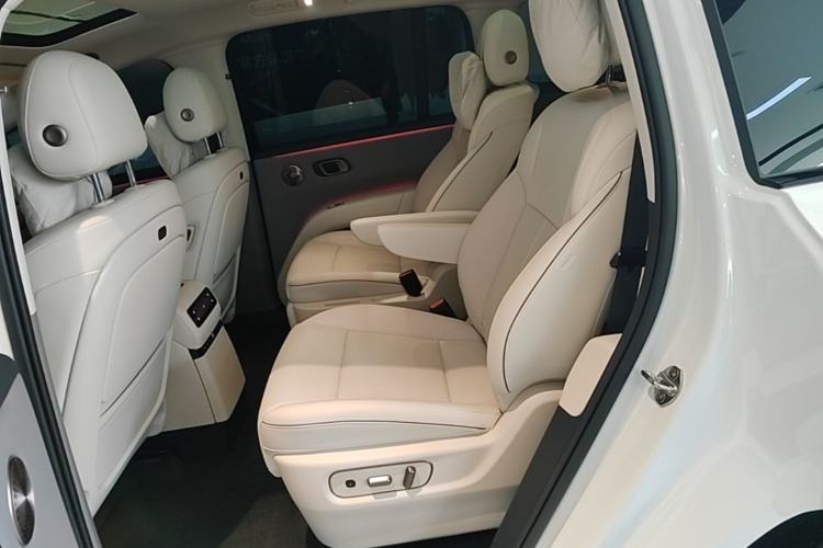 Used Li Auto i8 2025 Model Standard Version Left Rear Seat