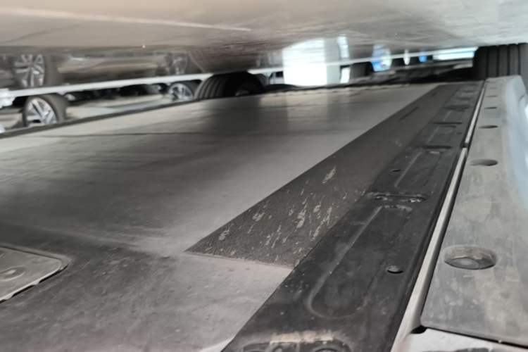 Used Li Auto i8 2025 Model Standard Version Left Side Sill