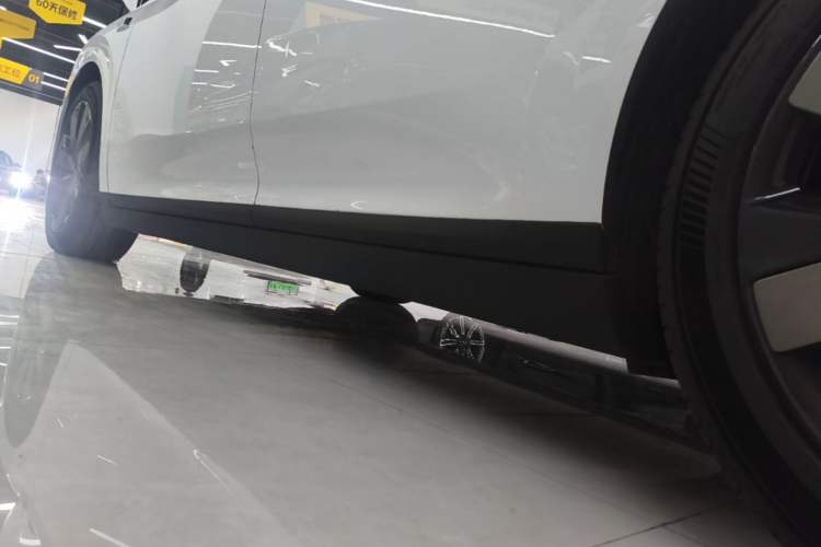 Used Li Auto i8 2025 Model Standard Version Left Side Sill