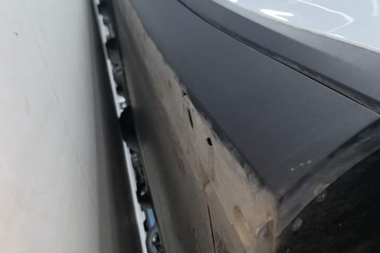 Used Li Auto i8 2025 Model Standard Version Left Side Sill