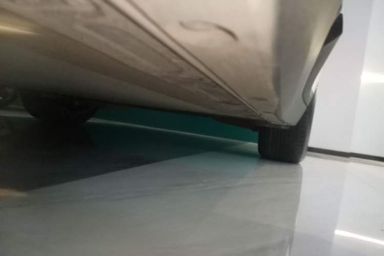 Used Li Auto i8 2025 Model Standard Version Left Side Sill