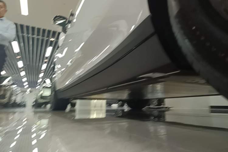 Used Li Auto i8 2025 Model Standard Version Left Side Sill