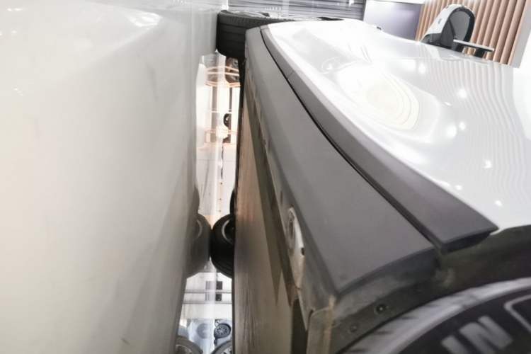 Used Li Auto i8 2025 Model Standard Version Left Side Sill