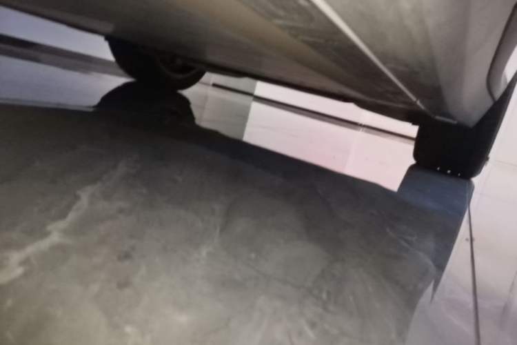 Used Li Auto i8 2025 Model Standard Version Left Side Sill