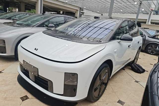 Used Li Auto i8 2025 Model Standard Version