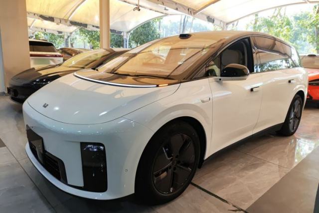 Used Li Auto i8 2025 Model Standard Version