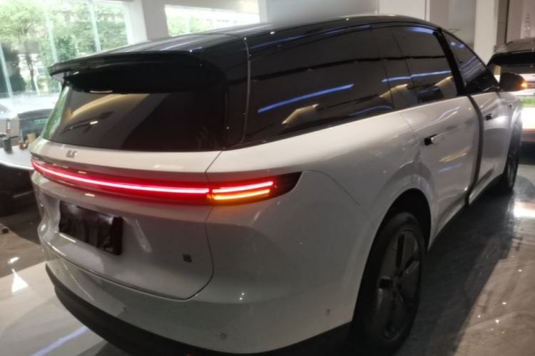 Used Li Auto i8 2025 Model Standard Version Rear