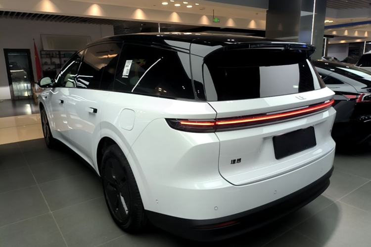Used Li Auto i8 2025 Model Standard Version Rear Left 45 Deg