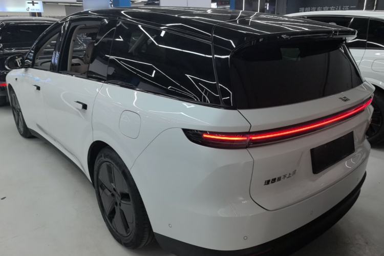 Used Li Auto i8 2025 Model Standard Version Rear Left 45 Deg