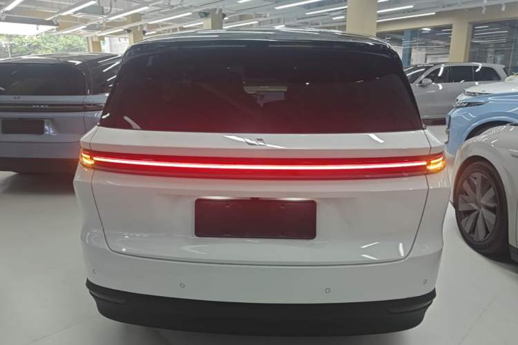 Used Li Auto i8 2025 Model Standard Version Rear