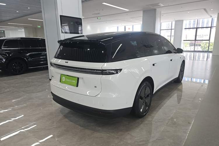Used Li Auto i8 2025 Model Standard Version Rear Right 45 Deg