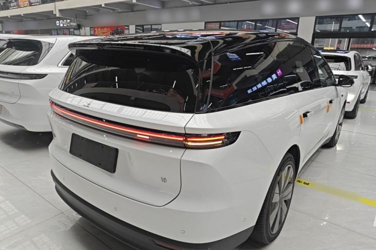 Used Li Auto i8 2025 Model Standard Version Rear Right 45 Deg