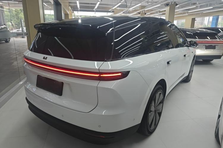 Used Li Auto i8 2025 Model Standard Version Rear Right 45 Deg