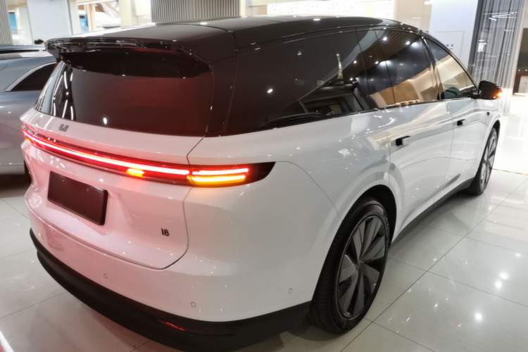 Used Li Auto i8 2025 Model Standard Version Rear Right 45 Deg