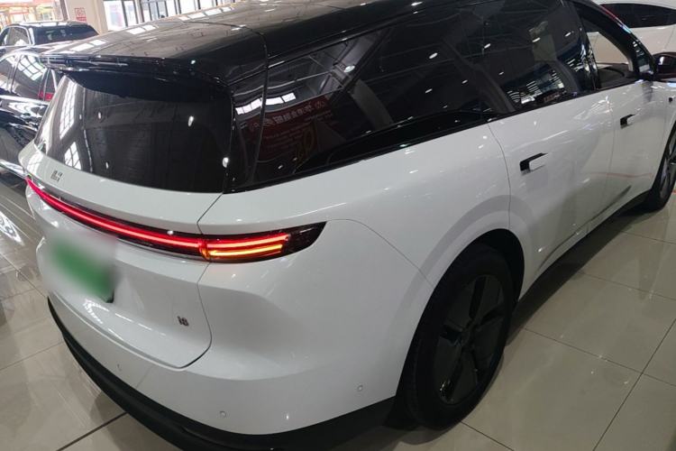 Used Li Auto i8 2025 Model Standard Version Rear Right 45 Deg