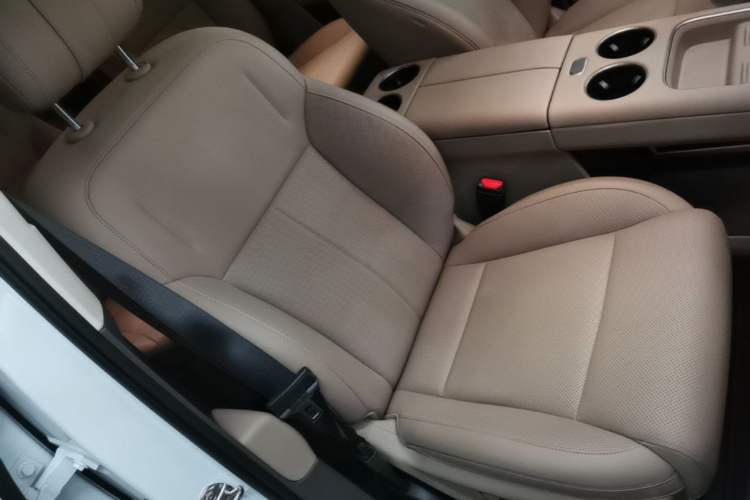 Used Li Auto i8 2025 Model Standard Version Right Front Seat