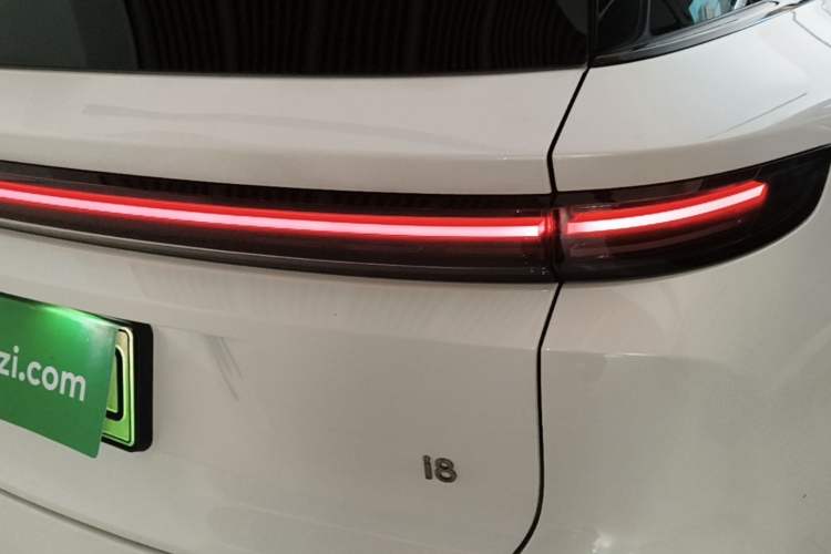 Used Li Auto i8 2025 Model Standard Version Right Rear Taillight