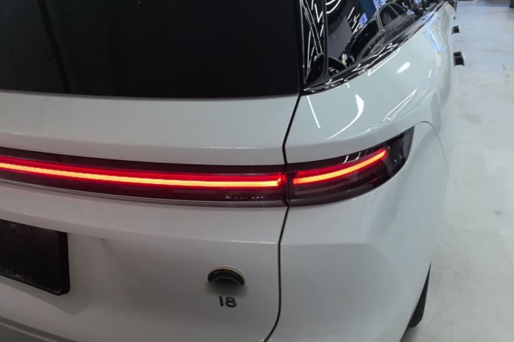 Used Li Auto i8 2025 Model Standard Version Right Rear Taillight