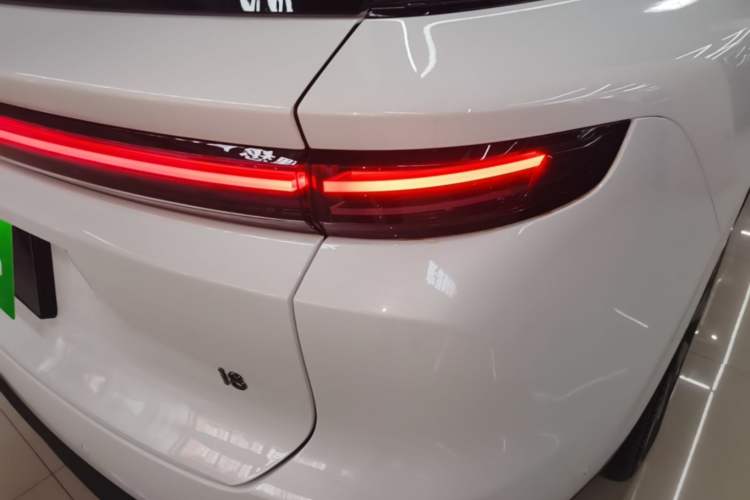 Used Li Auto i8 2025 Model Standard Version Right Rear Taillight